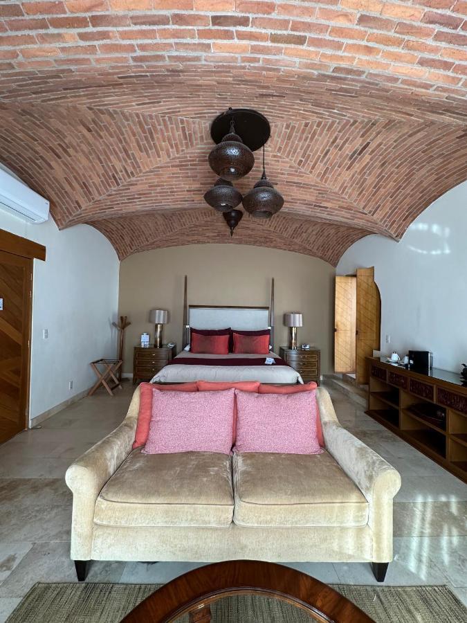 Hotel Lindo Ajijic Bed & Breakfast Экстерьер фото